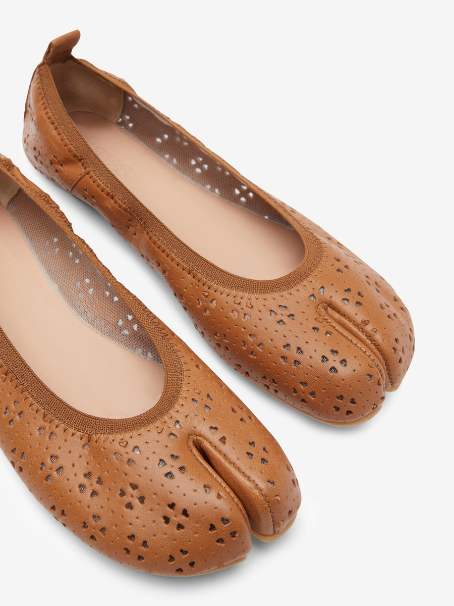 Bailarinas barefoot marrones troqueladas