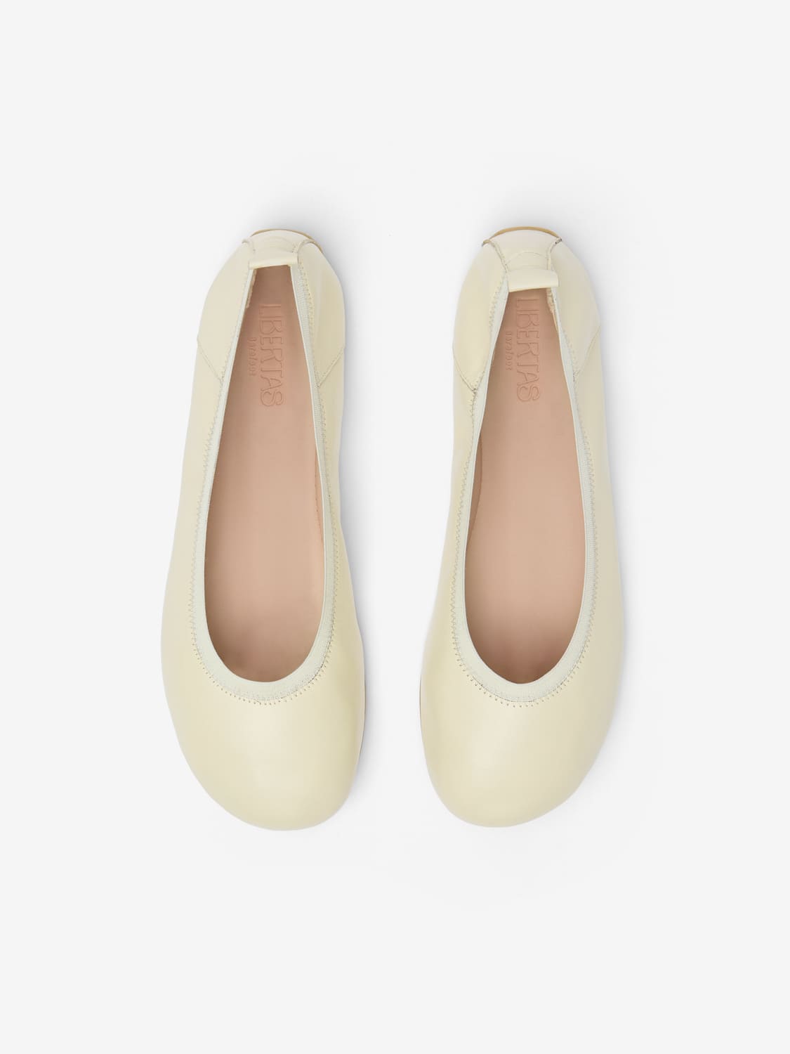 Bailarinas barefoot blancas