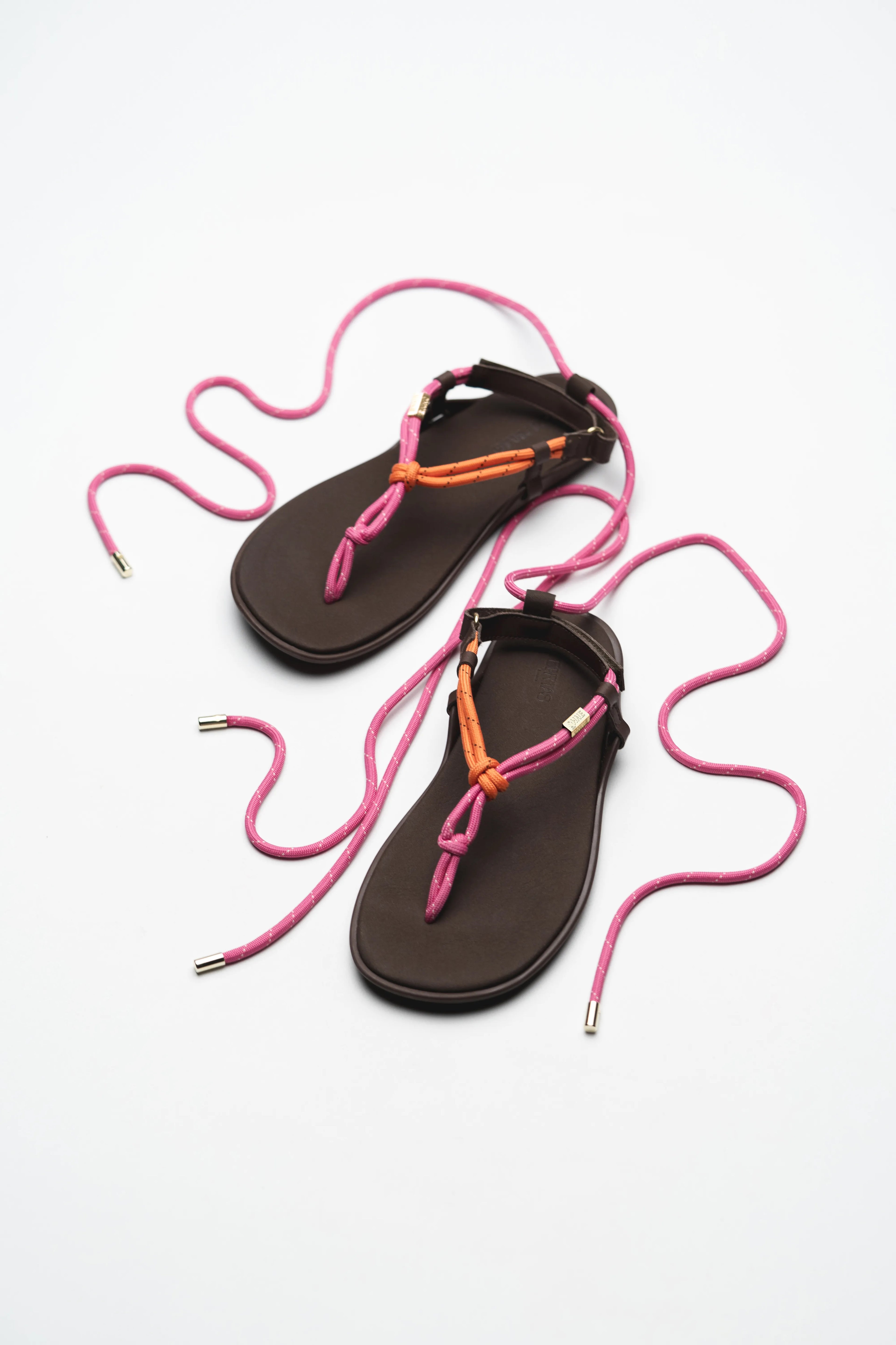 Sandalias Libertas Barefoot x Ohne Project