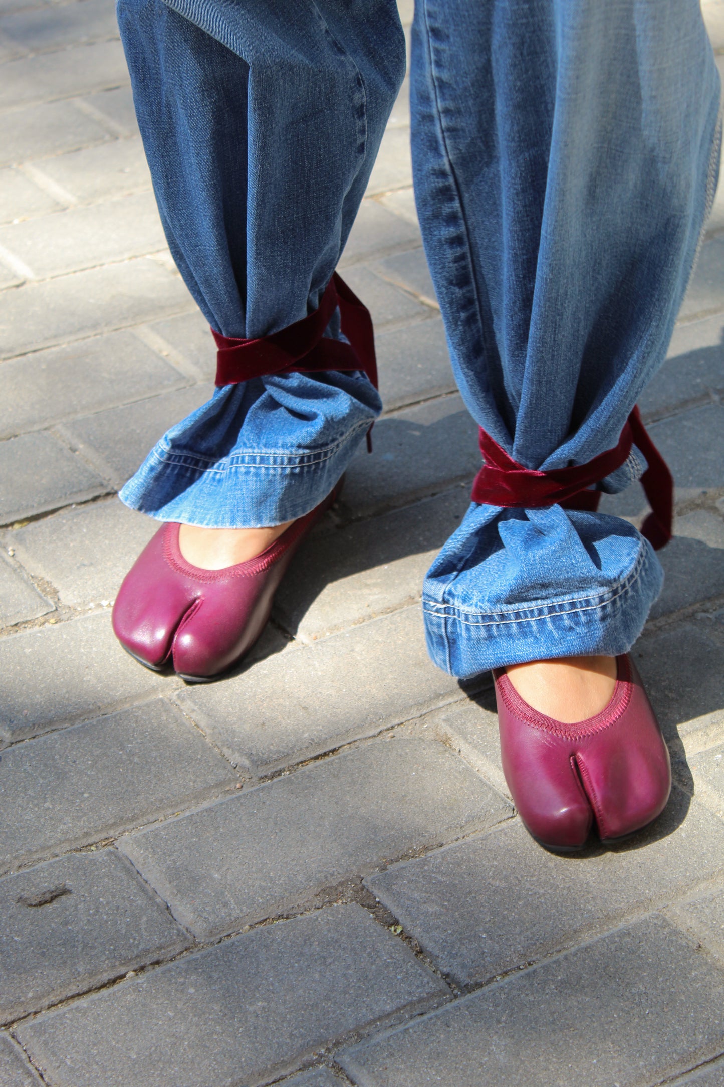 Bailarinas vino barefoot