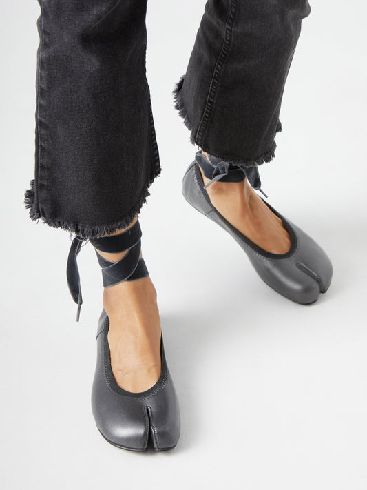 Barefoot black ballerinas