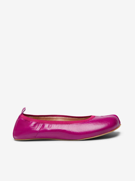 Fuchsia barefoot ballerinas