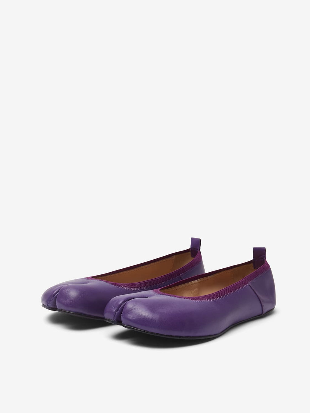 Purple barefoot ballerinas
