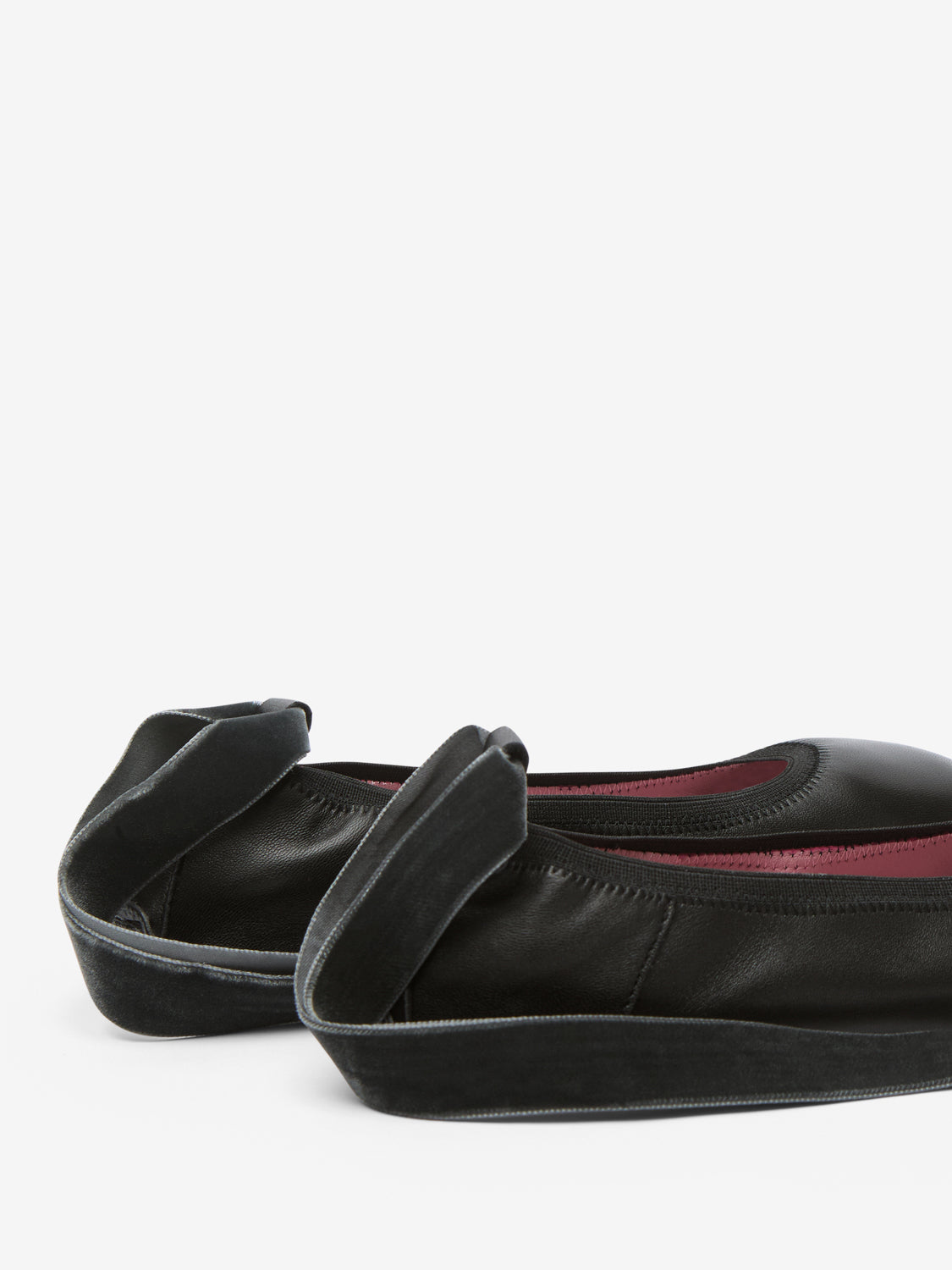 Black Barefoot ballerinas